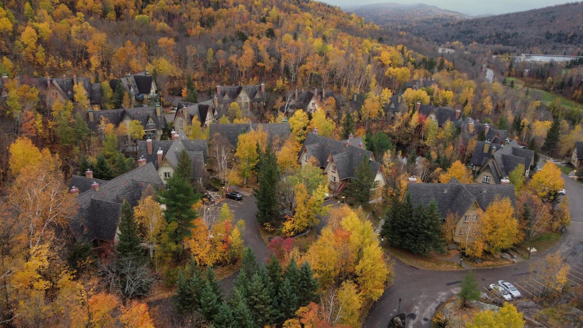 Апартаменти Le Plateau By Tremblant Vacations Мон-Трамблан Екстер'єр фото